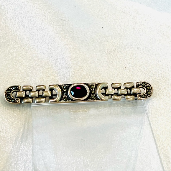 182. Sterling, Garnet and Marcasite Bar Brooch Circa 1980s. Estate Find! - Picture 5 of 8